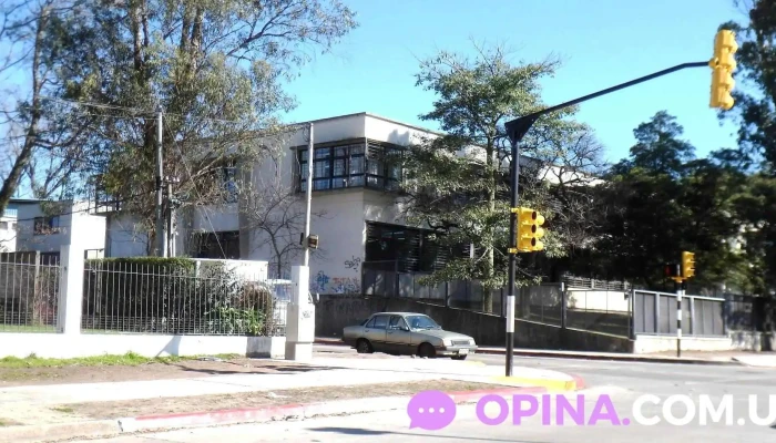 Liceo Ndeg 62 Edificio - Montevideo