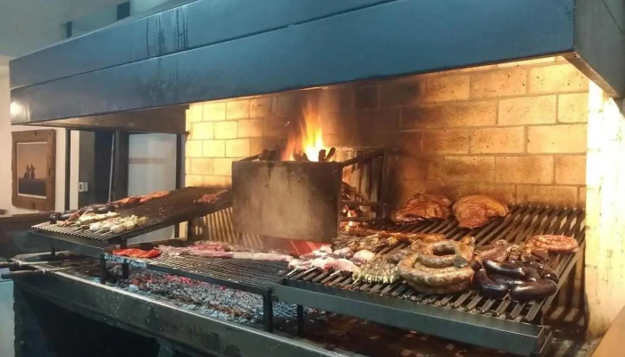 Lo De Beto:  Ambiente - Parrilla