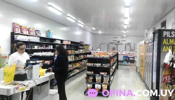 Lo De Luna -  Interior - San Jacinto