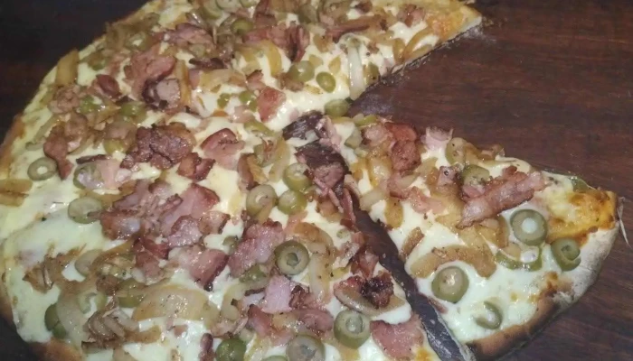 Lo Del Gaita:  Pizza - Pizzería