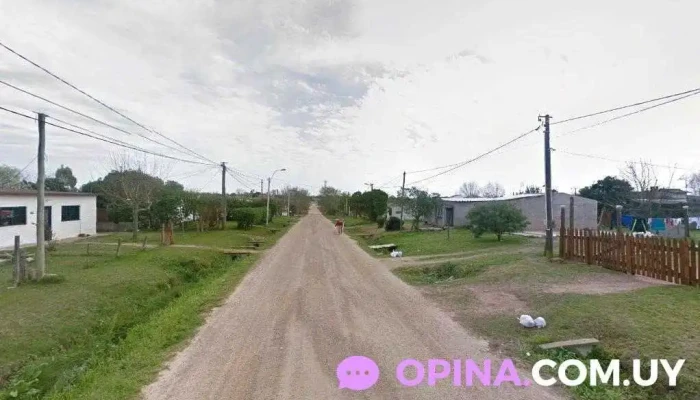 Locos Pelos - 15500 Barros Blancos