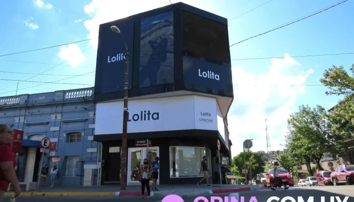 Lolita Rivera - 40000 Rivera