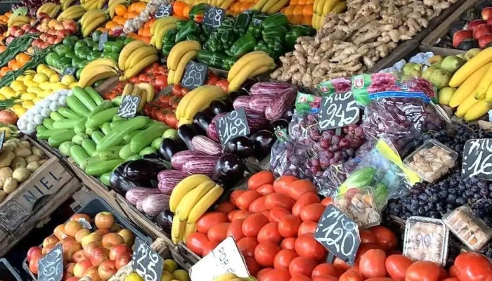 Madina Fruteria - 11600 Montevideo