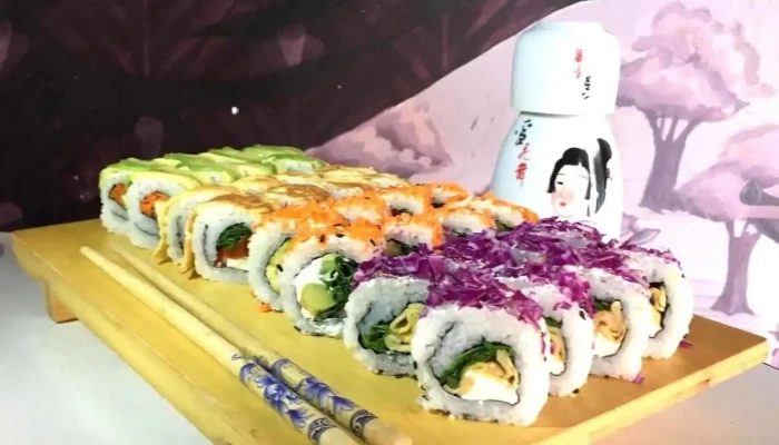 Maki Sushi Bar:  Del Propietario