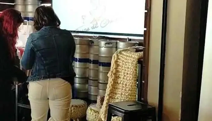 Maluco Bar:  Videos - Cervecería artesanal