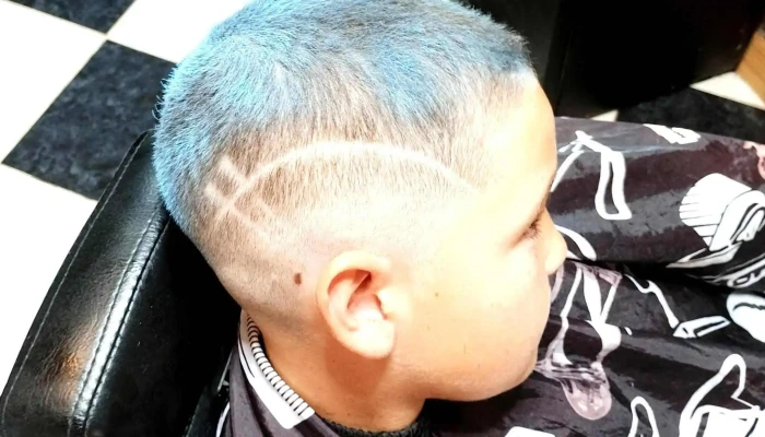 Mateo's Peluquería Masculina - 65100 Young