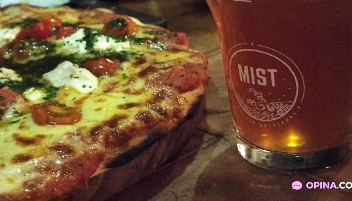 Matute:  Pizza - Cervecería artesanal