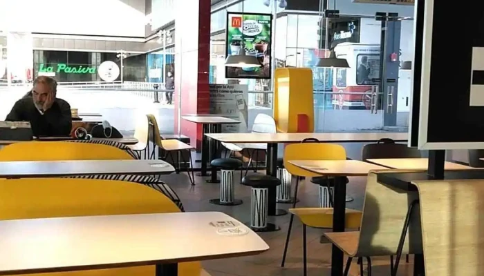 Mcdonalds Videos - Restaurante de comida rápida