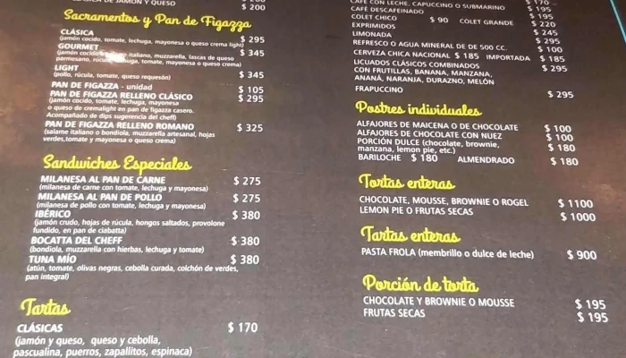 Medialunas Calentitas:  Menu