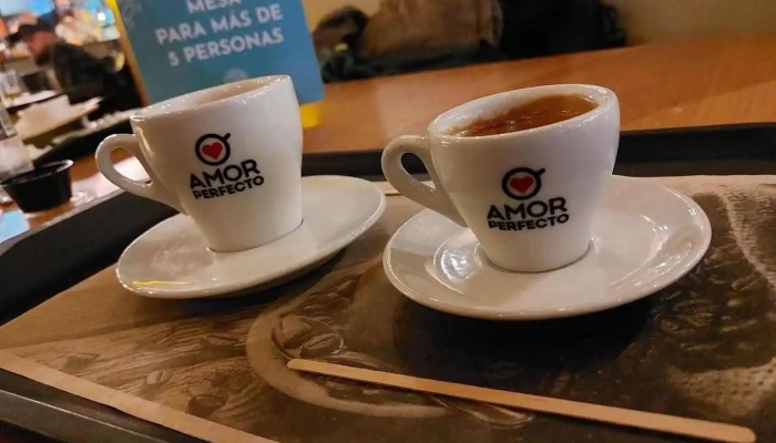 Mercado Del Prado:  Capuchino - Zona de restauración