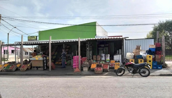 Mercado La Familia 24 Horas:  Todo - Supermercado