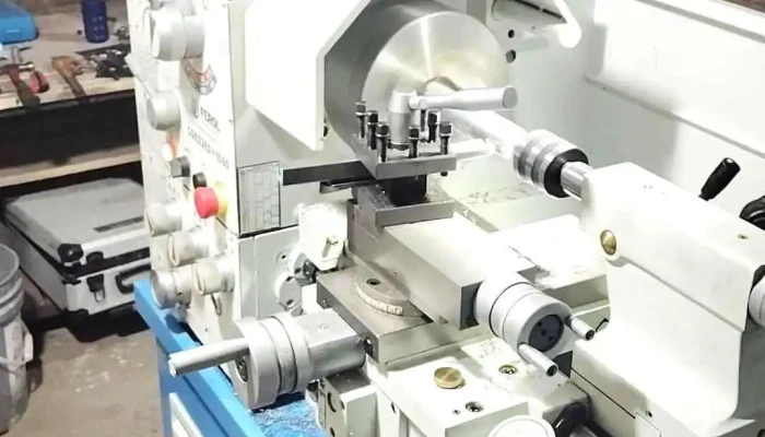 Mercedes -  Videos - Mercedes