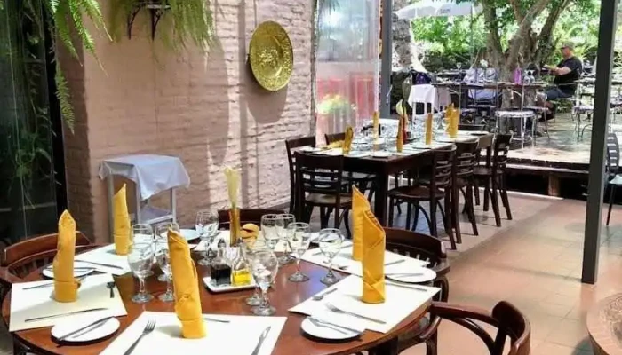 Meson De La Plaza Todas - Restaurante