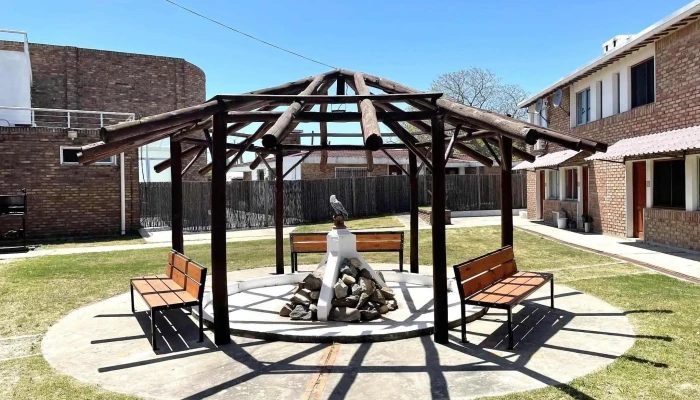 Metropolis Del Aguila Exterior - Villa Argentina