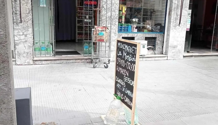 Minimarket La Mondiola - 11300 Montevideo