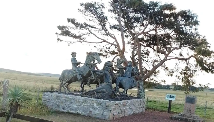 Monumento A La Batalla De Tupambae Comentario 4 - Lugar de interés histórico