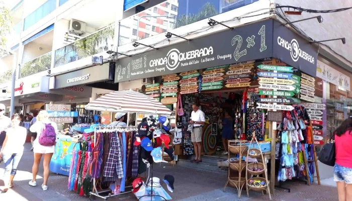 MundoMac Gorlero - Distribuidor y Servicio técnico autorizado Apple - 20100 Punta Del Este