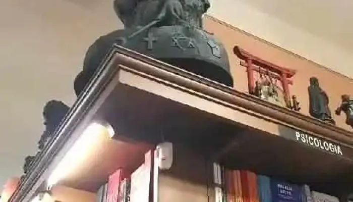 Mundos Invisibles -  Interior - Montevideo