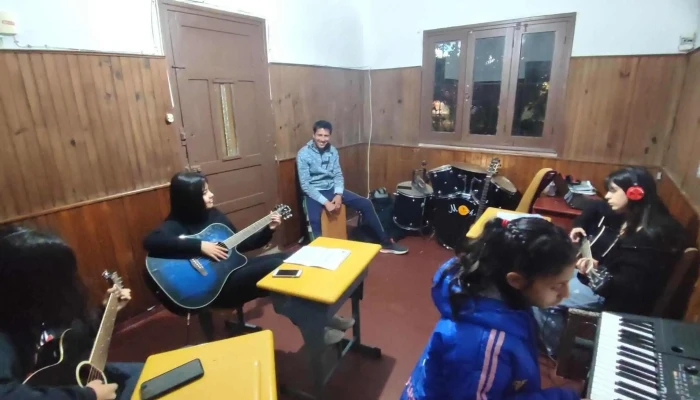 Musa -    Academia De Musica Piano - Las Piedras