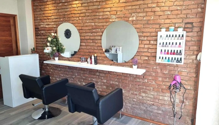 Natalia Silva Peluqueria - 15700 Toledo