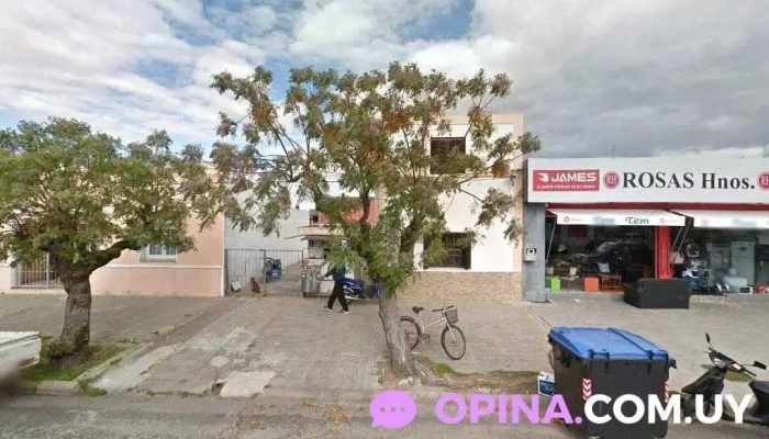 Navajas Barbershop - 70500 Juan L. Lacaze