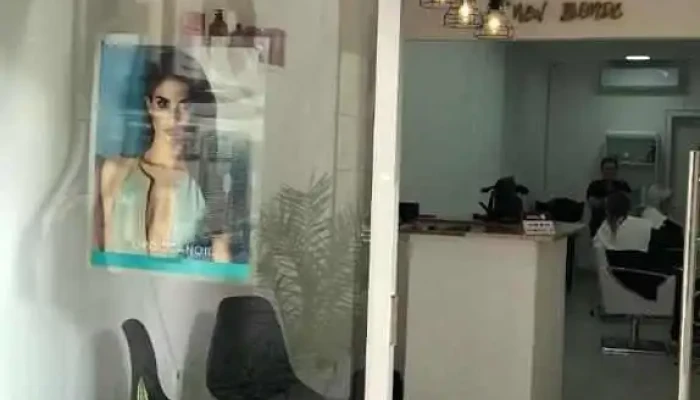 New Blonde - 11300 Montevideo