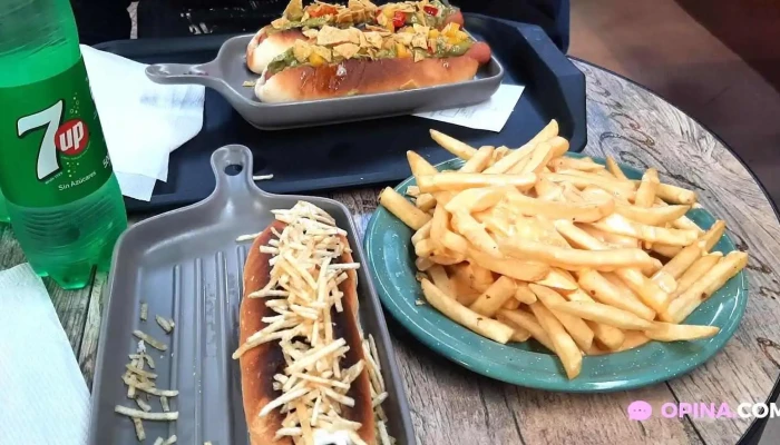 No Tan Pancho:  Comida Y Bebida - Restaurante de comida rápida