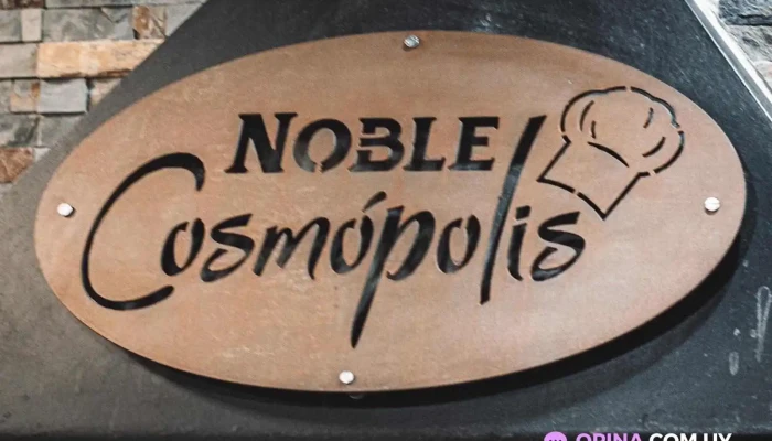 Noble Cosmopolis:  Del Propietario - Restaurante de comida rápida