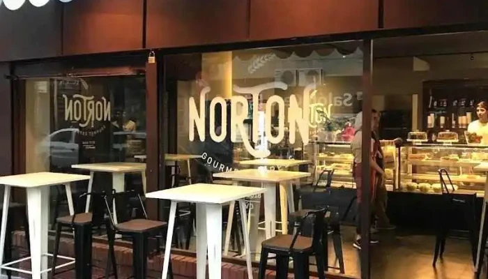 Norton:  Montevideo - Cafetería