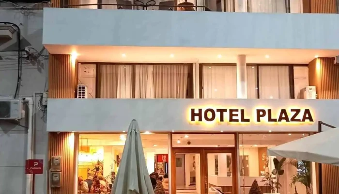 Nuevo Hotel Plaza:  Todo