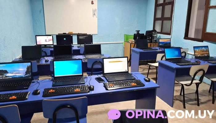 Objetivo Centro de Estudios - Rocha