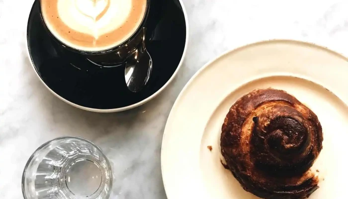 Obrador Social Club:  Capuchino - Cafetería