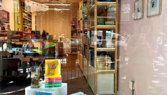 Oruga Libros -  Del Propietario - Montevideo