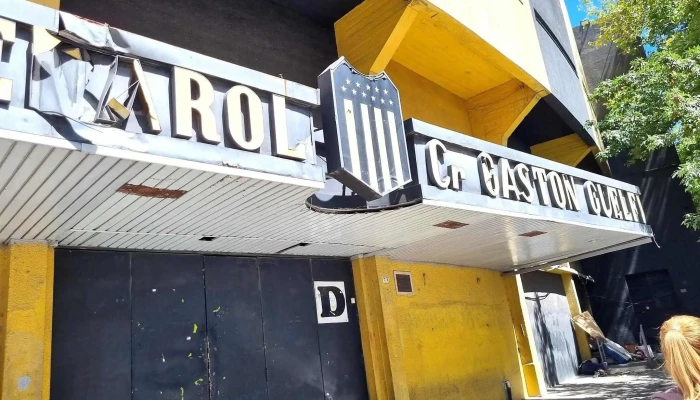 Palacio Penarol Cr Gaston Guelfi - Club deportivo