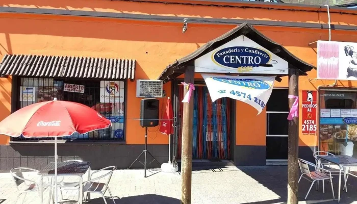 Panaderia Cafeteria Rotizeria Y Pizzeria Centro Tarariras - Panadería