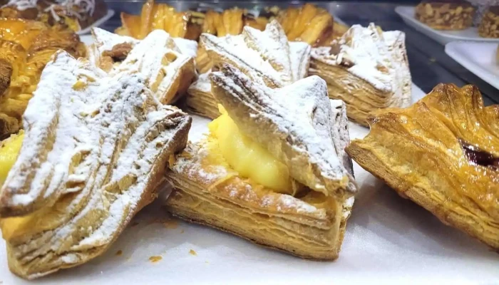 Panaderia Cerro Colorado:  Del Propietario - Panadería