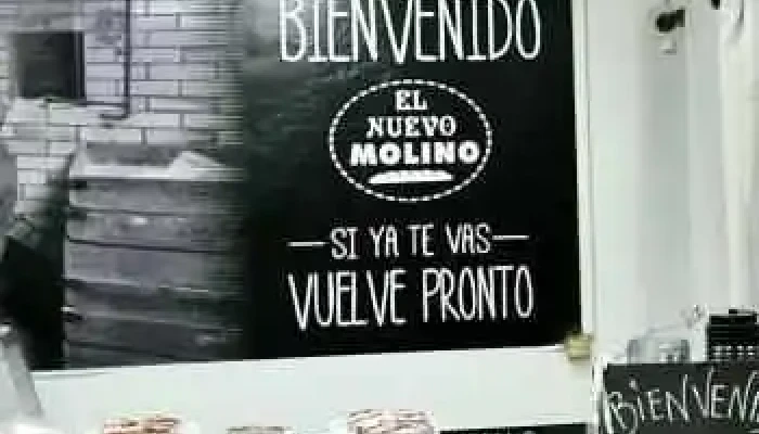 Panaderia El Nuevo Molino:  Videos - Panadería