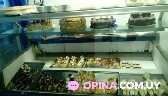 Panaderia Empalme Olmos:  Ambiente