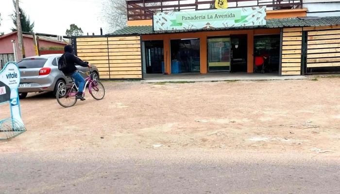 Panaderia La Avenida:  Todo