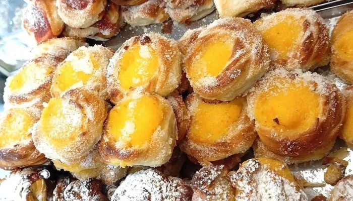 Panaderia La Colonial Comidas Y Bebidas