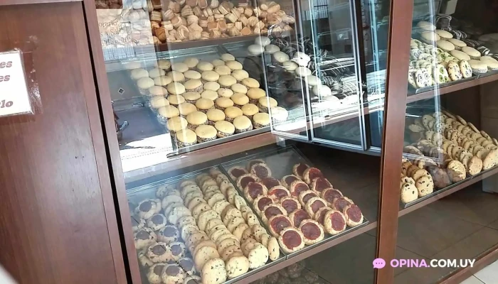 Panaderia La Colonial Todo