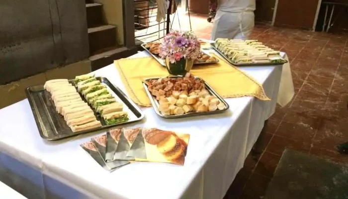 Panaderia Las Brisas Comida Y Bebida