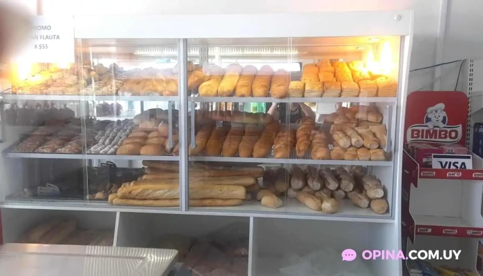 Panaderia Nueva Rio Dor Vitrina