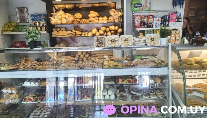 Panaderia y autoservice Ferrando'S - 12200 Montevideo