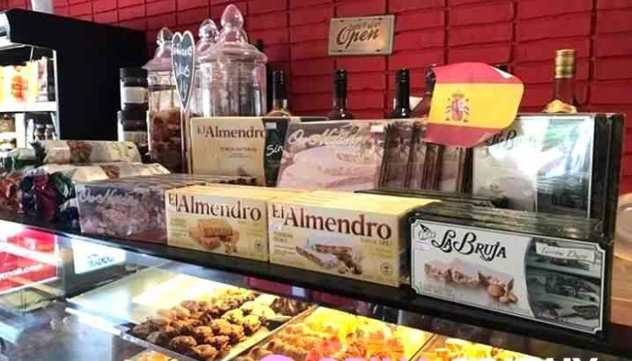 Panaderia Y Confiteria El Oriental:  Ambiente - Panadería