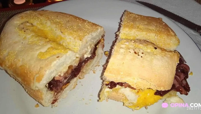 Panaderia Y Confiteria El Pinon Montevideo - Panadería