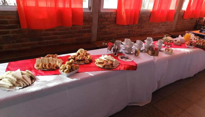 Panaderia Y Confiteria La Nueva Roma Comidas Y Bebidas