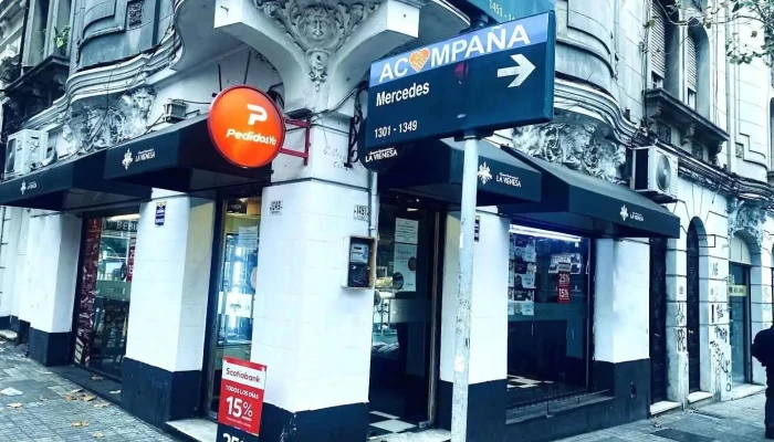 Panaderia Y Confiteria La Vienesa Montevideo