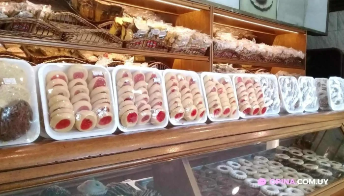 Panaderia Y Confiteria Las Maravillas Todas