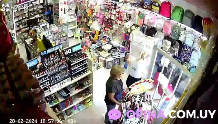 Papeleria Arcoiris -  Interior - Ciudad de la Costa